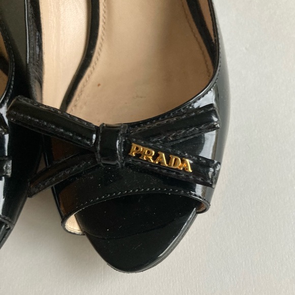Prada Black Patent Leather Bow Logo Open Toe Wedges size EUR 38, US 7.5 - Picture 8 of 16
